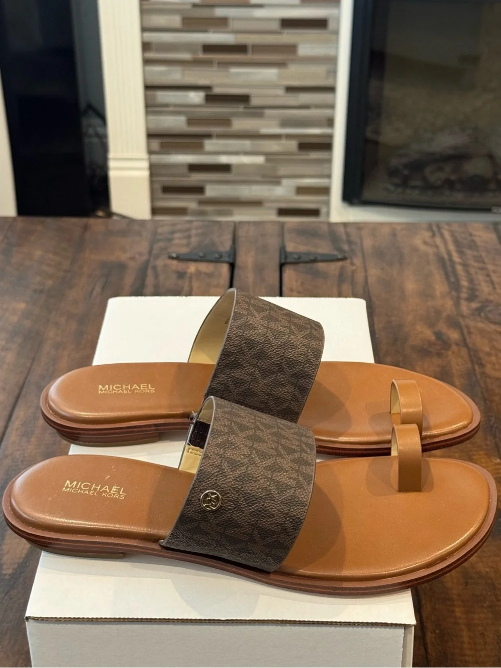 MICHAEL Michael Kors August Flat Sandal (NWOT)